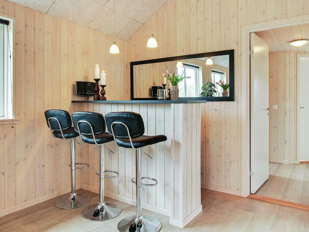 18 Person Holiday Home In Hasselberg Капелн Екстериор снимка